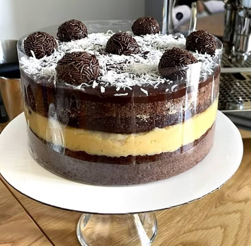 Chocolate / coconut Cake(Bolo de Prestigio)